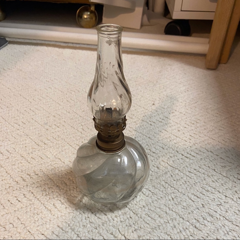 Small oil lamp